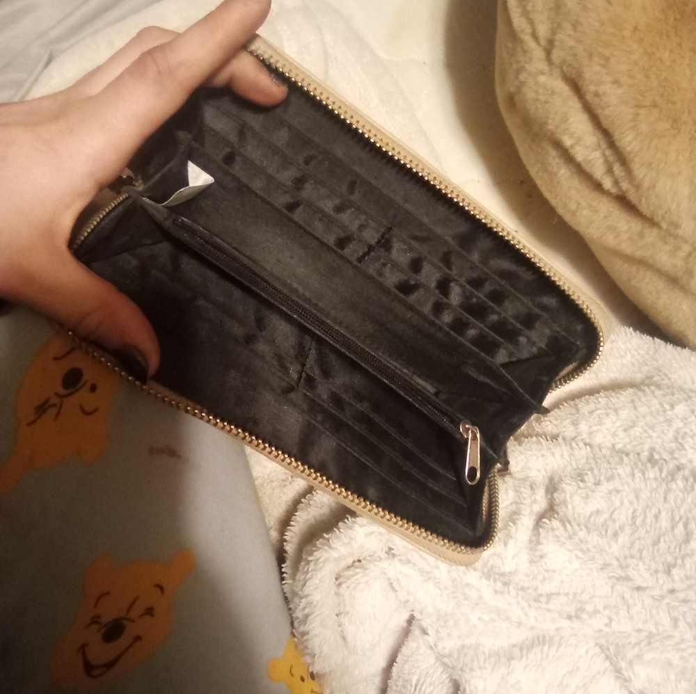 Wallet - Picture 6 of 6